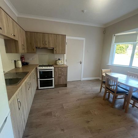 Yeats Lodge Self Catering Apartment And Bar Galway Luaran gambar