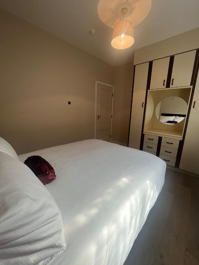 Yeats Lodge Self Catering Apartment And Bar Galway Luaran gambar